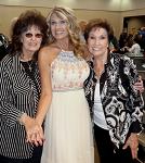 Leona Williams and Linda Davis on August 9, 2014, in Carthage, Texas